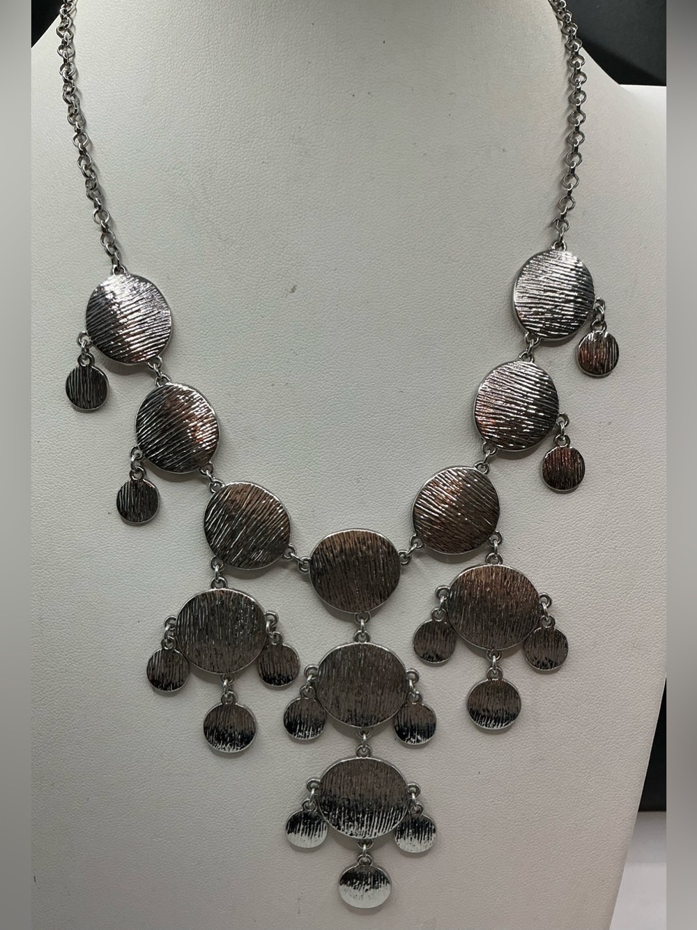 BANCROFT IVERSIZRD TEXTURED DISC BIB STYLE STATEMENT NECKLACE NWT